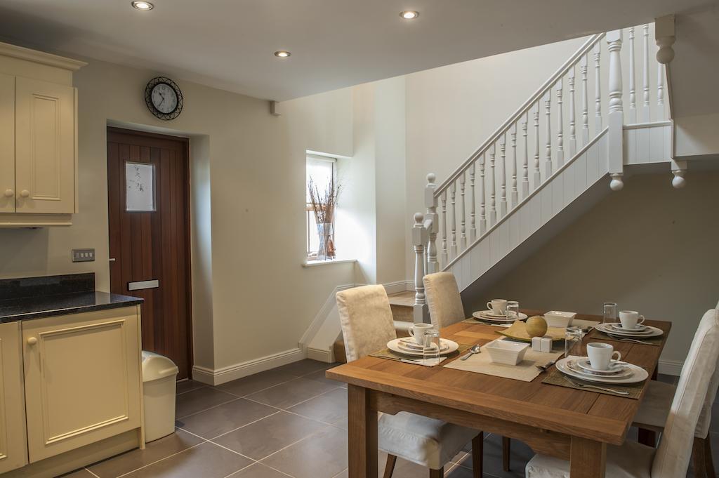 New Forest Estate Lodges Tyrrellspass Eksteriør billede