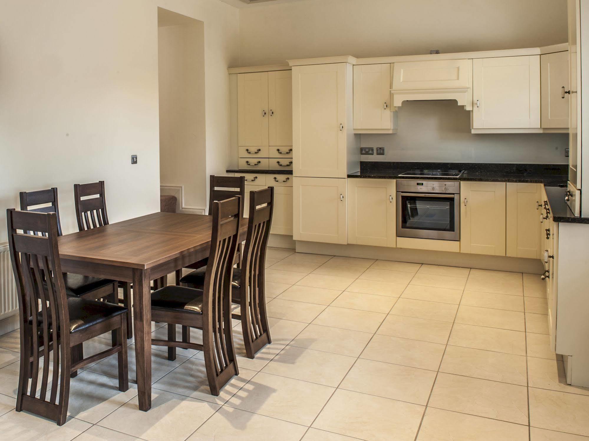 New Forest Estate Lodges Tyrrellspass Eksteriør billede